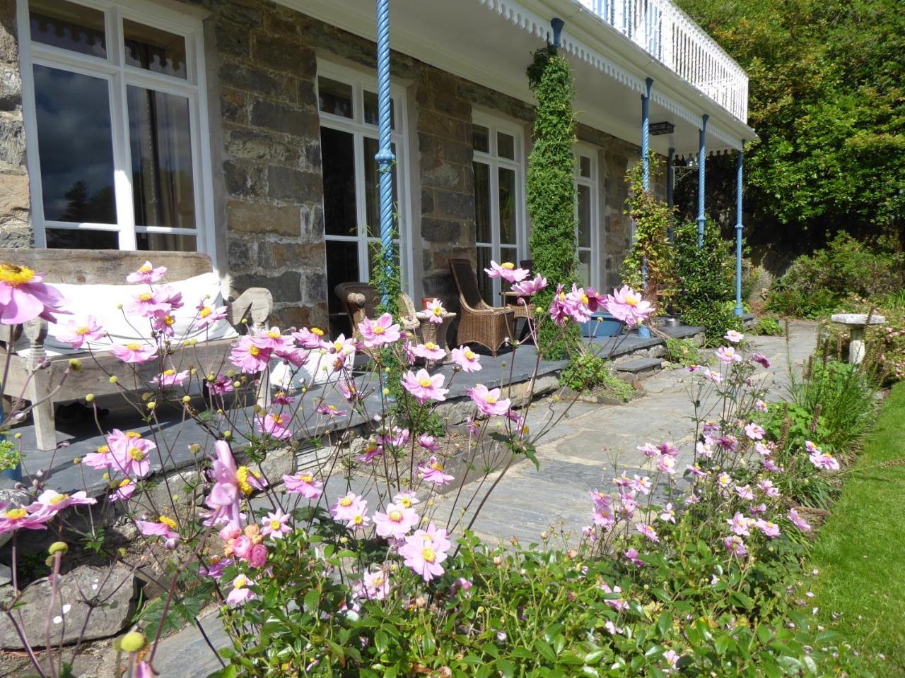 Borthwnog Hall 돌겔라우 외부 사진